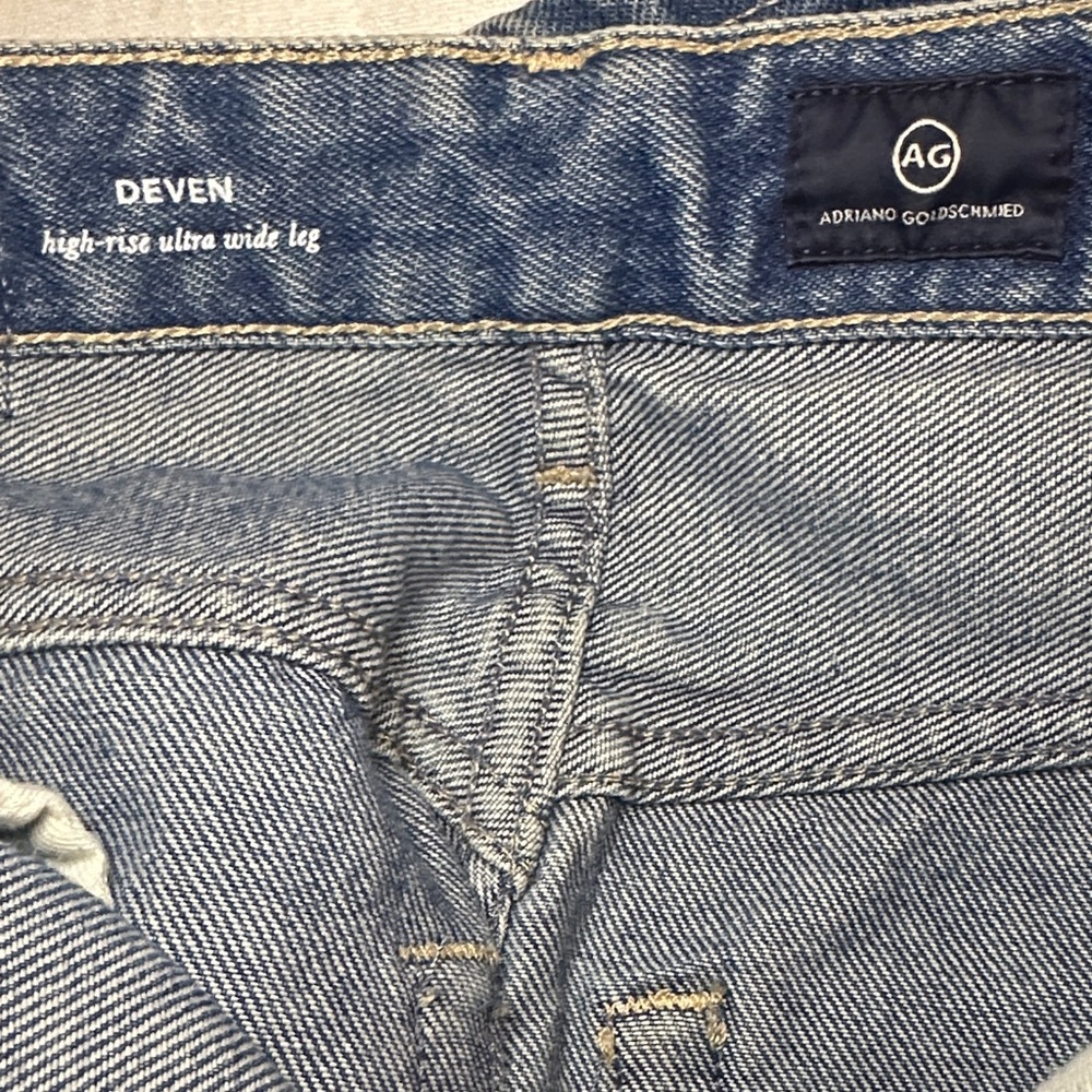 AG Adriano Goldschmied Deven High-Rise Jeans